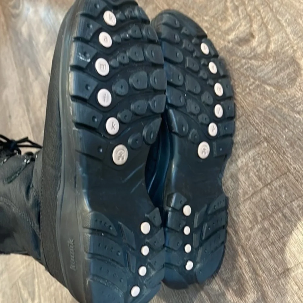 Kamik Lace up waterproof winter boots fur-lined